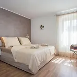 Nonina Hiza Feriehus Poreč